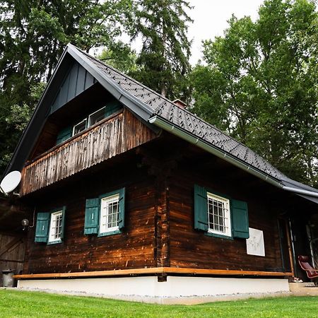 Gregor'S Ferienhaus Im Wald Edelschrott Exterior foto